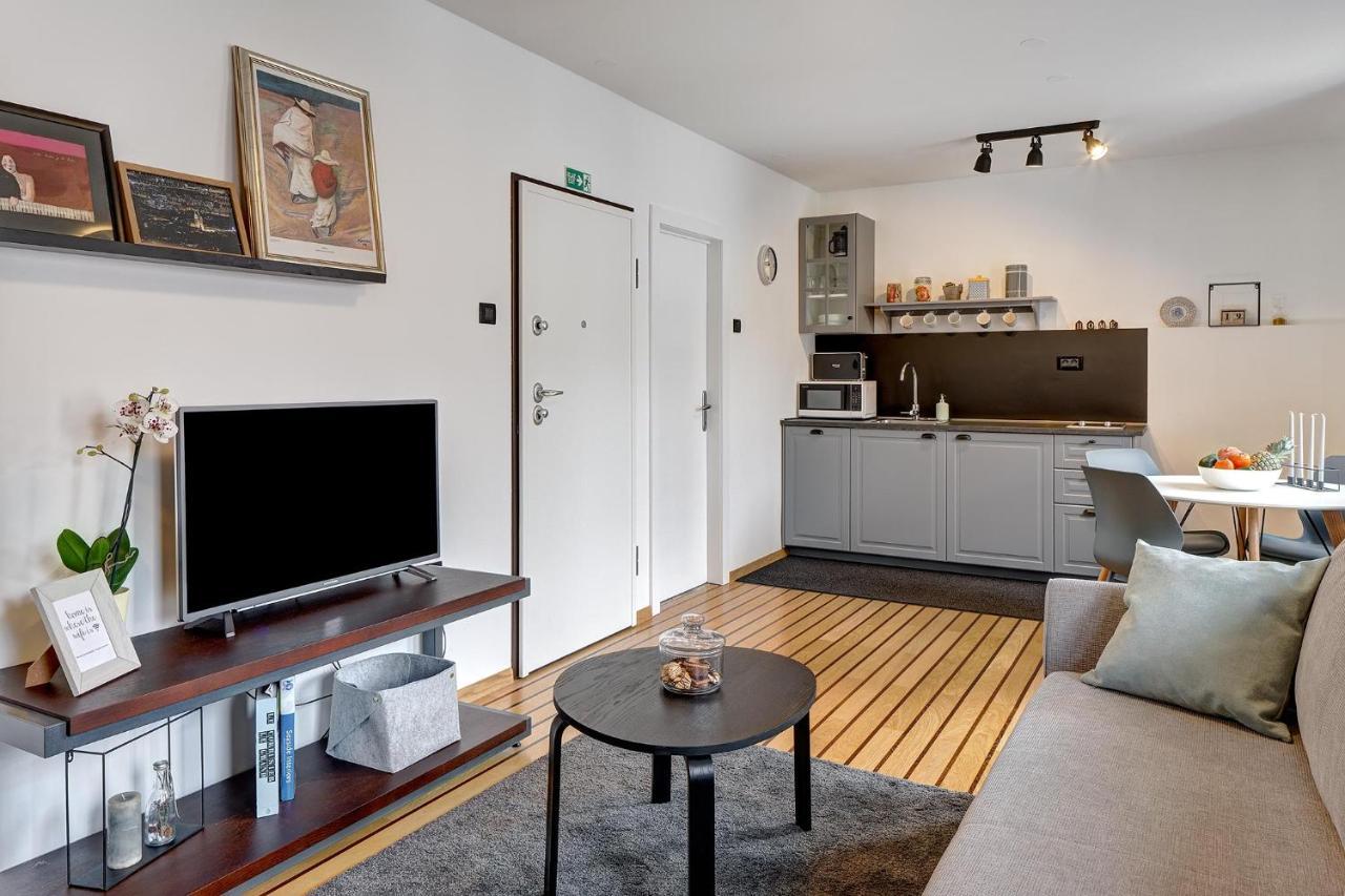 Apartments Viola Zagreb Bagian luar foto