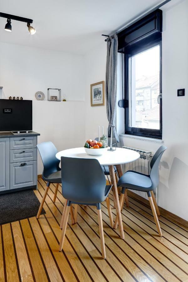 Apartments Viola Zagreb Bagian luar foto